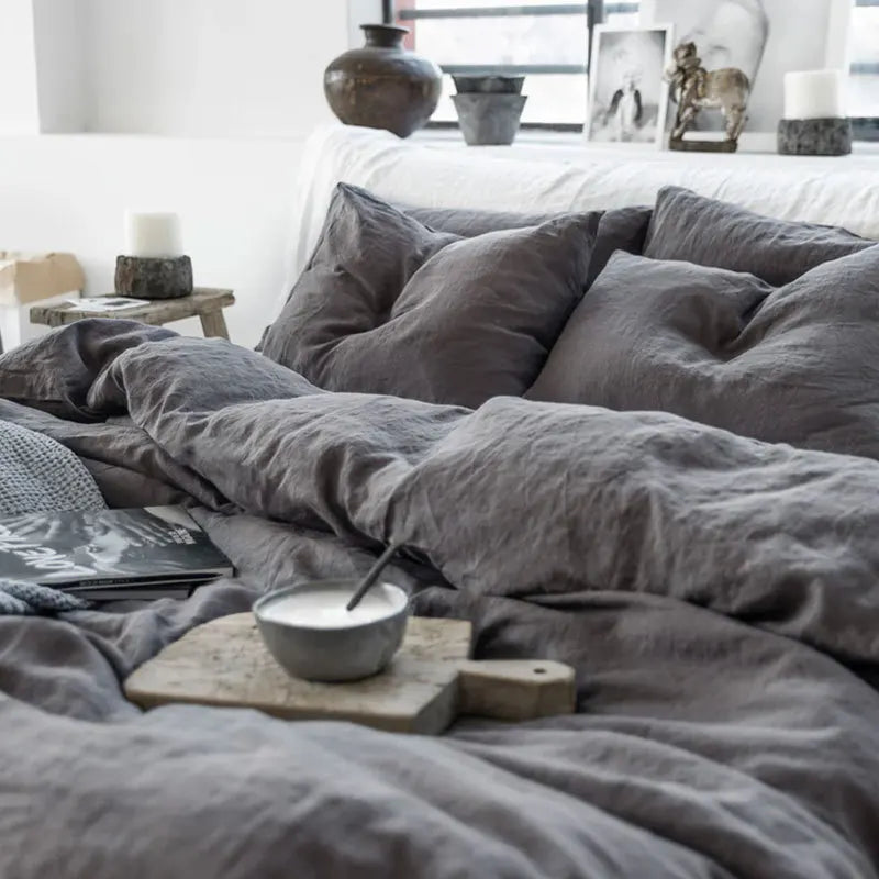 Linen bed sheets